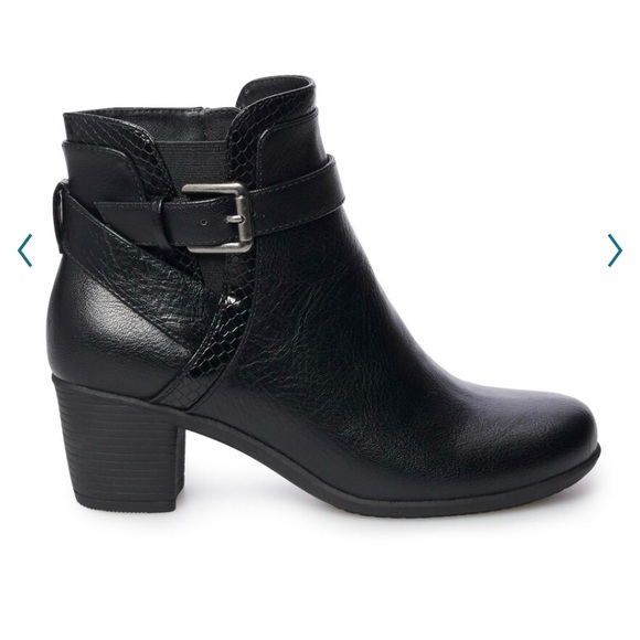 Shoes - Boots